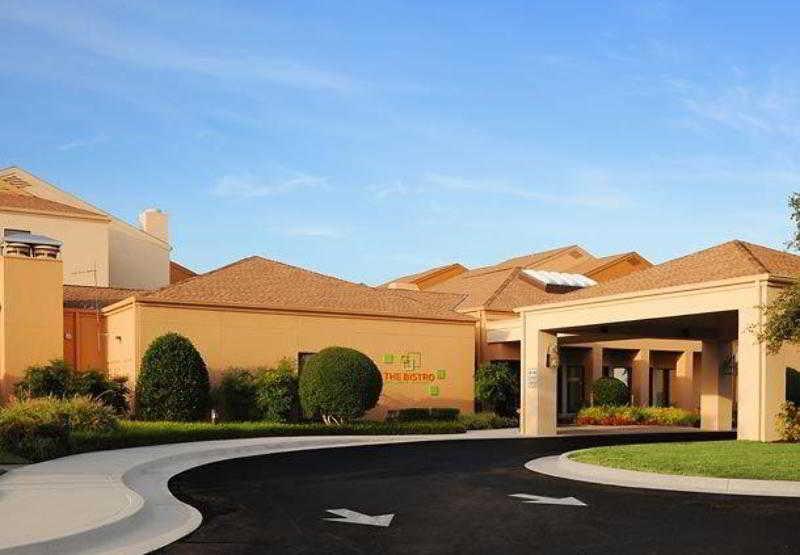 Courtyard By Marriott Oklahoma City Airport Exterior photo